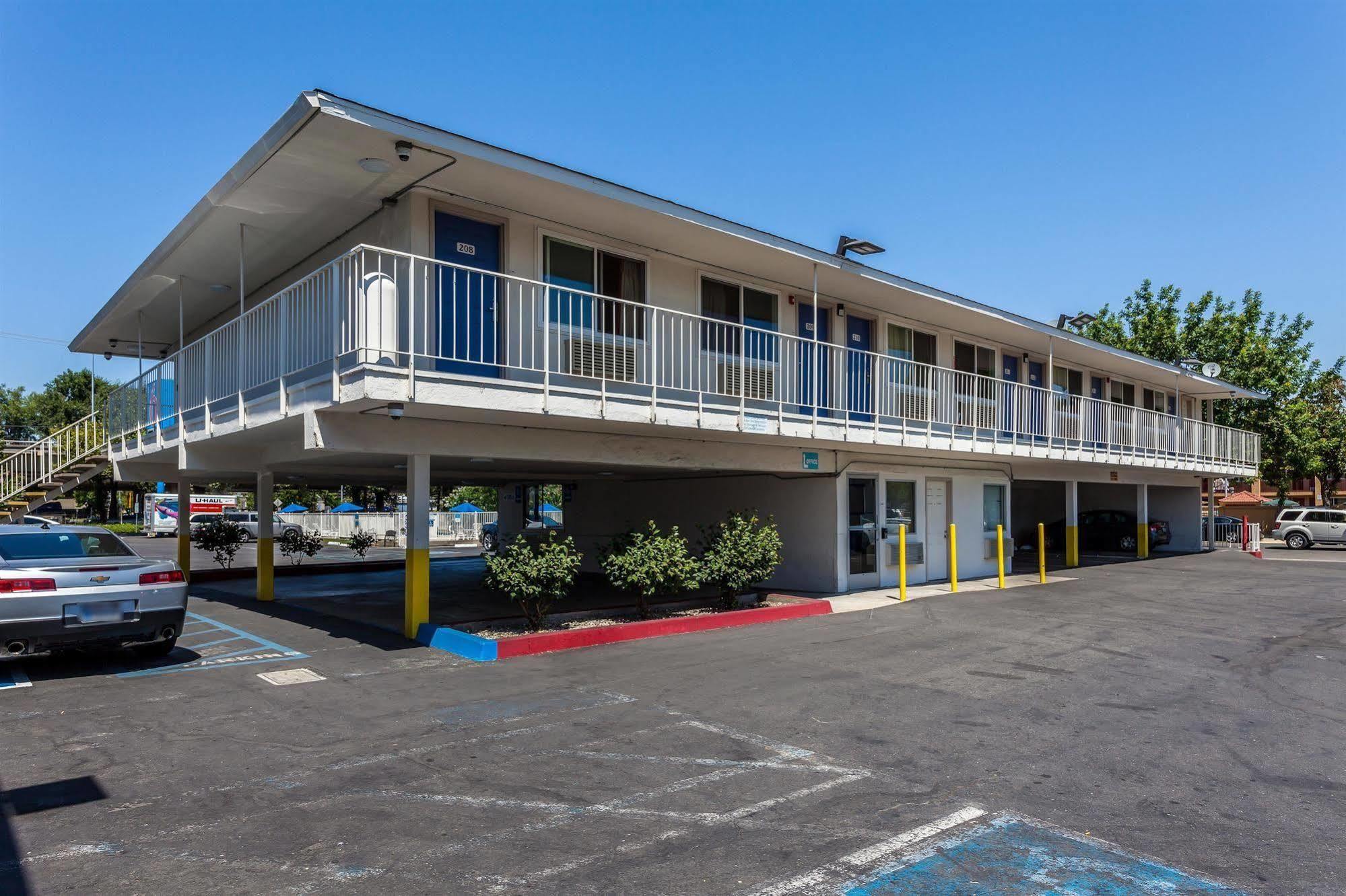 Motel 6 Sacramento, Ca - Downtown Exterior foto